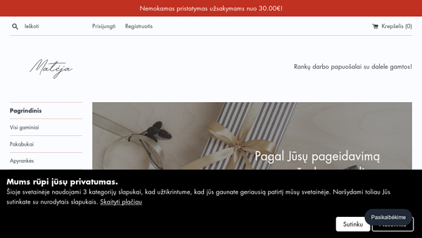 Rankų darbo papuošalai Matėja Pakabukai, Apyrankės, Auskarai, Kalėdinės dekoracijos.